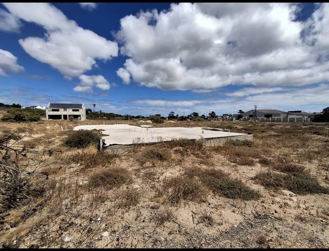 LAND FOR SALE IN DA GAMA BAY